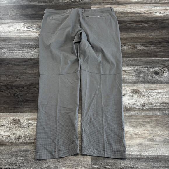 Tommy Bahama Gray Micro Houndstooth Mens 40x30 Performance Stretch Chino Pants - Picture 3 of 12